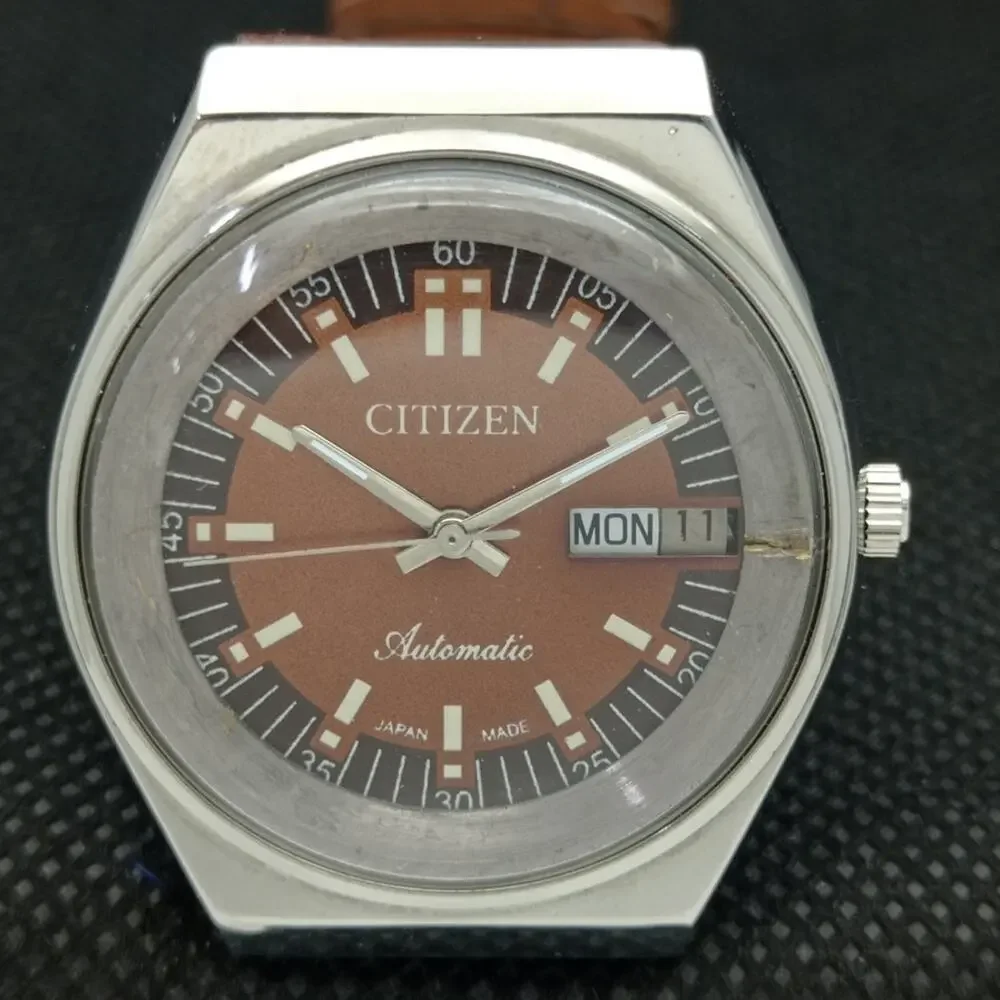 Vintage 1977 Citizen Automatic Mens Silver Watch W/daydate & Red accents